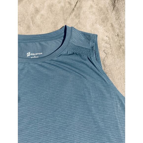 Peloton Size XL Women Athletic Tank Top Thin Striped Blue Sleeveless Smocked - Picture 4 of 7